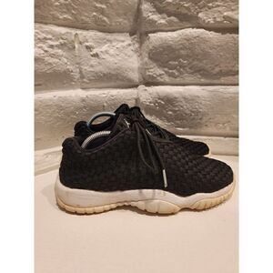 Nike Air Jordan Future Low Basketball Shoes Black White 724813-002 Size 5.5Y